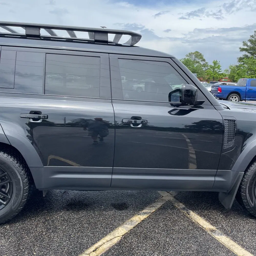 2023 Land Rover Defender 130 SE