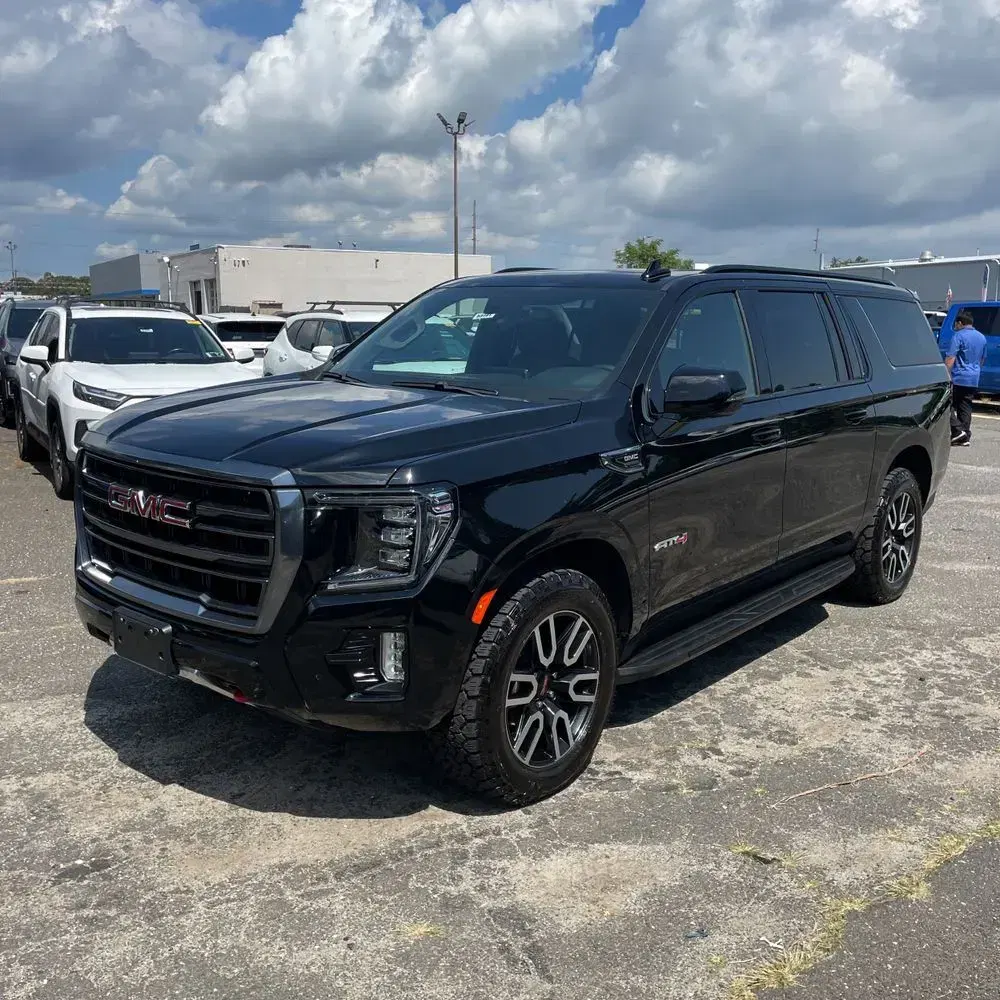 2022 GMC Yukon XL AT4