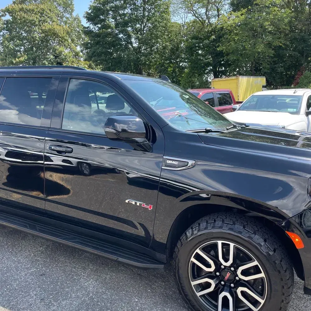 2022 GMC Yukon XL AT4