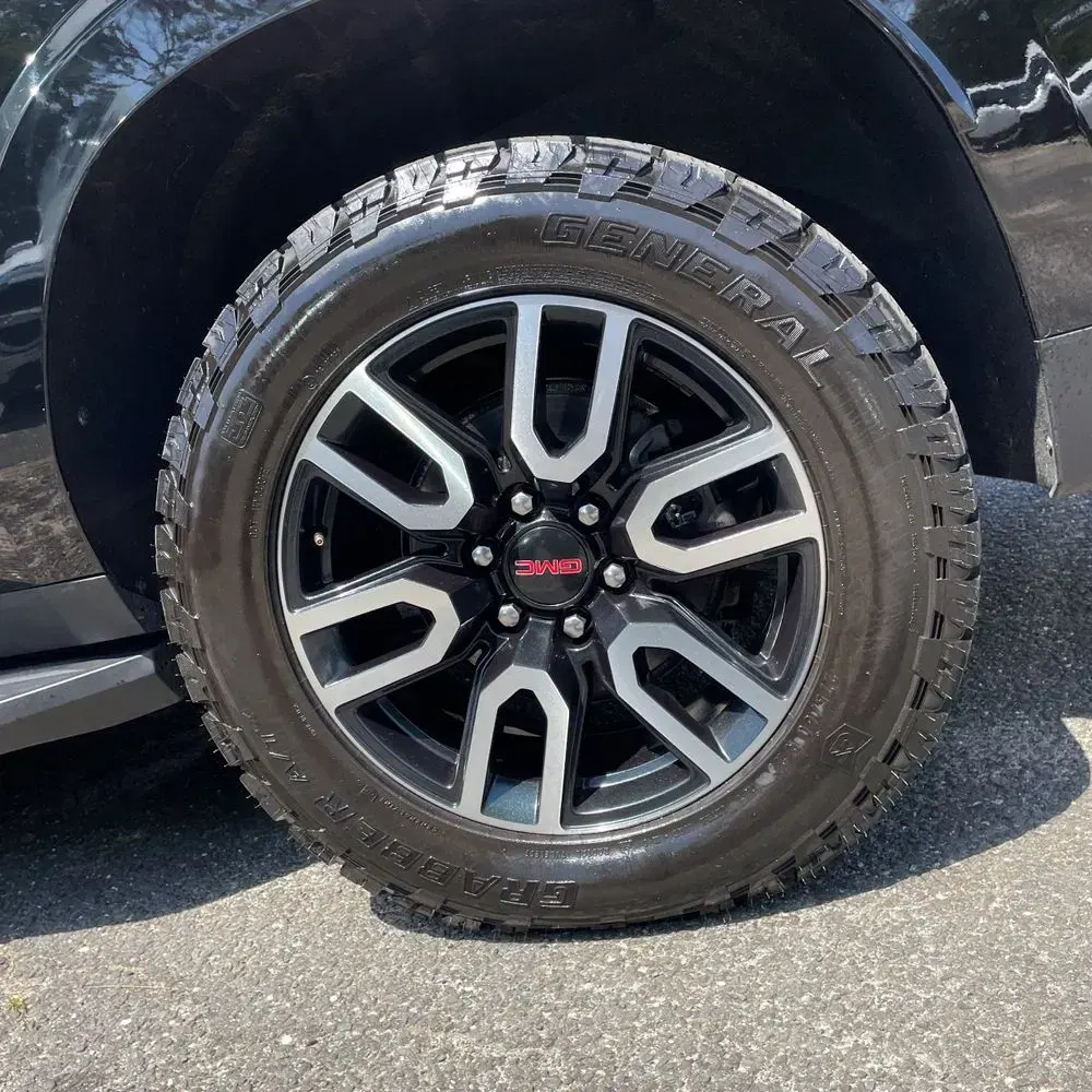 2022 GMC Yukon XL AT4