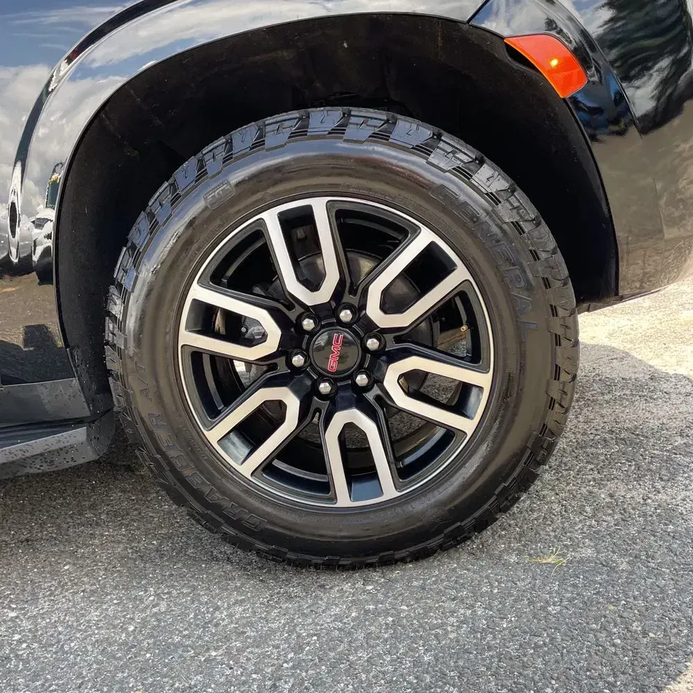 2022 GMC Yukon XL AT4
