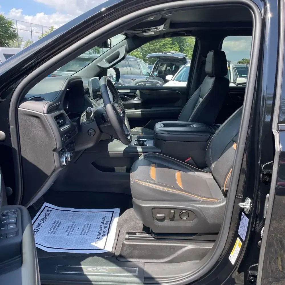 2022 GMC Yukon XL AT4
