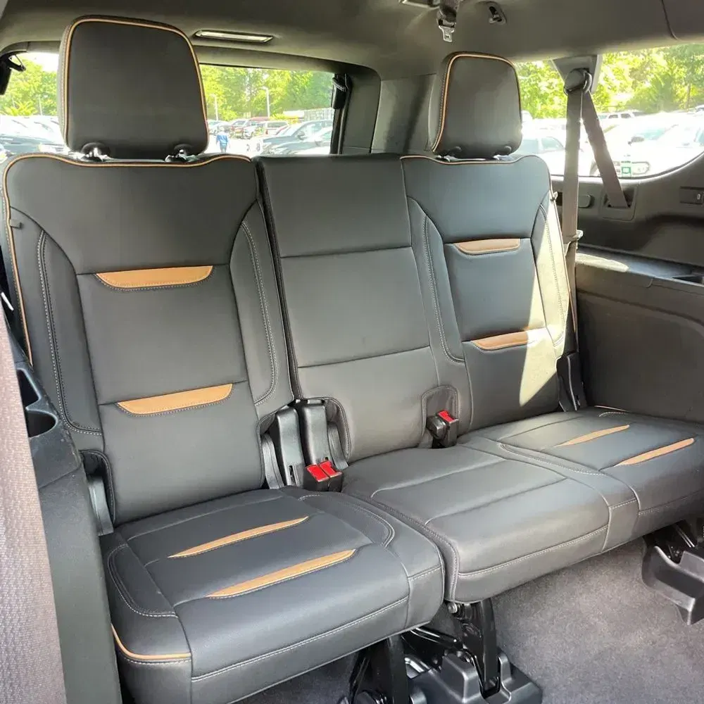 2022 GMC Yukon XL AT4