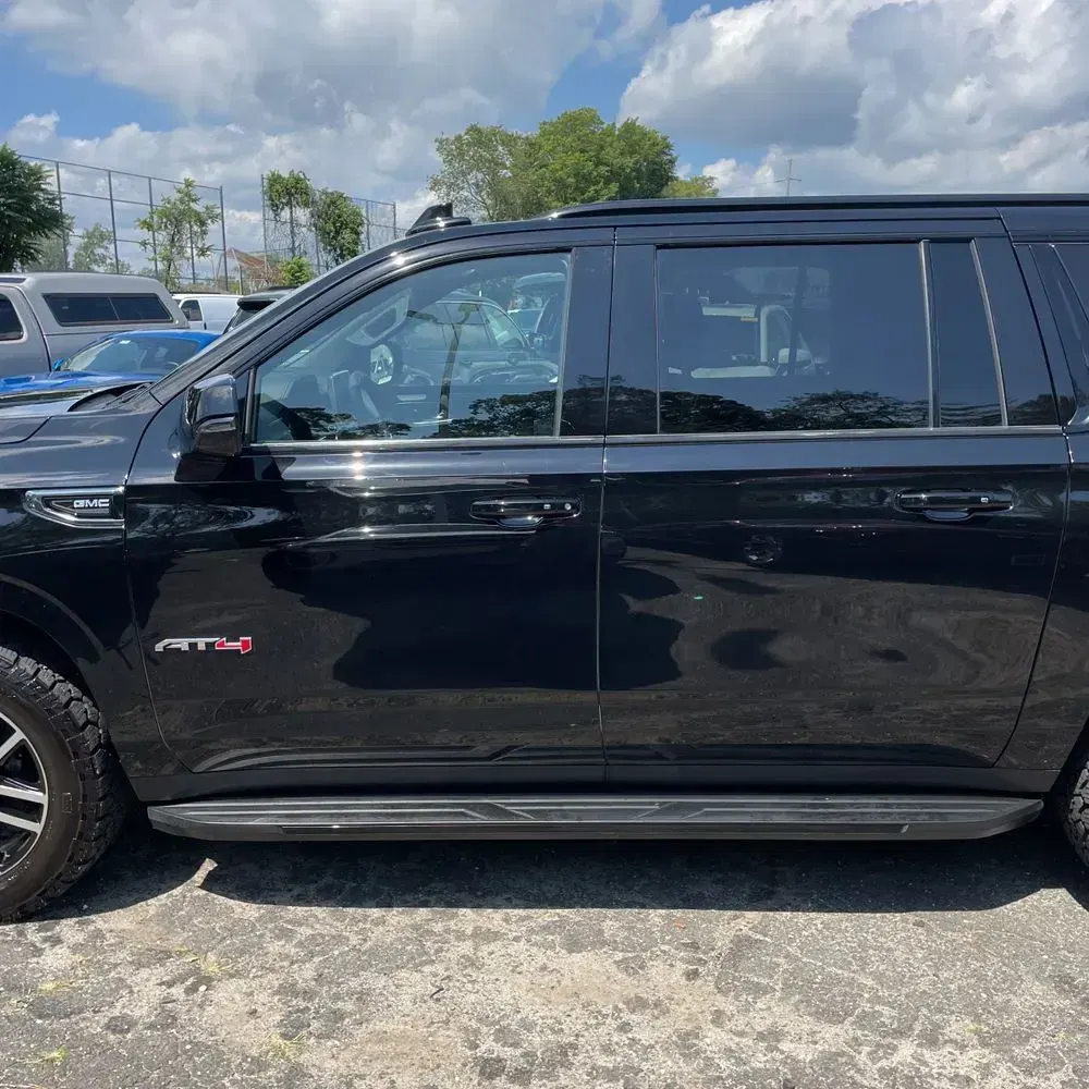 2022 GMC Yukon XL AT4