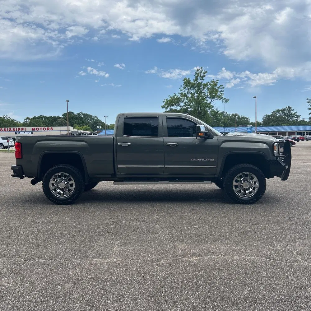 2017 GMC Sierra 2500HD Denali