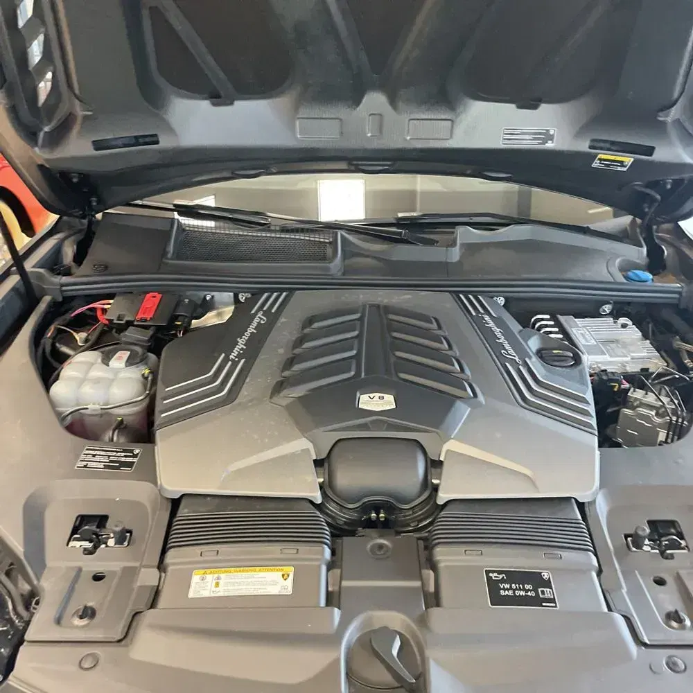 2024 Lamborghini Urus Performante