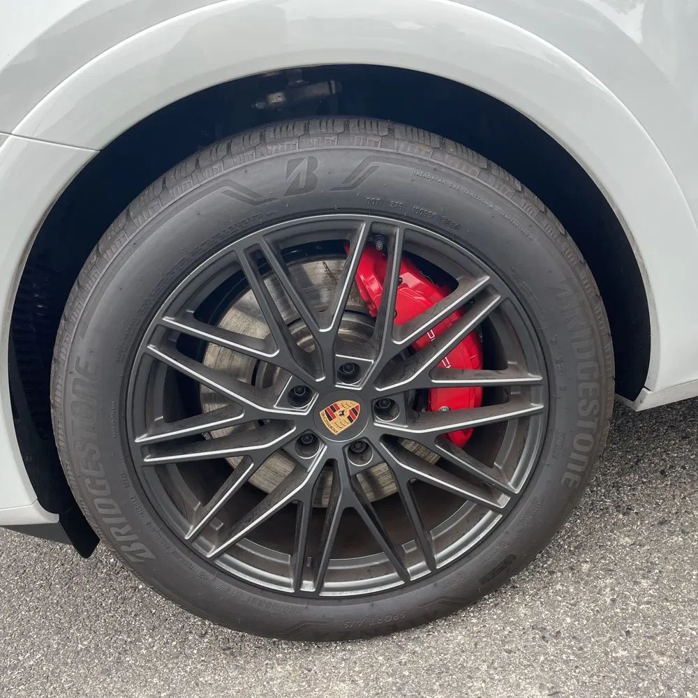 2025 Porsche Cayenne GTS