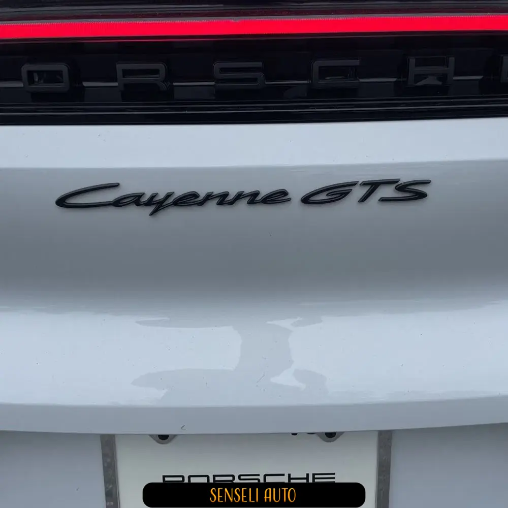 2025 Porsche Cayenne GTS