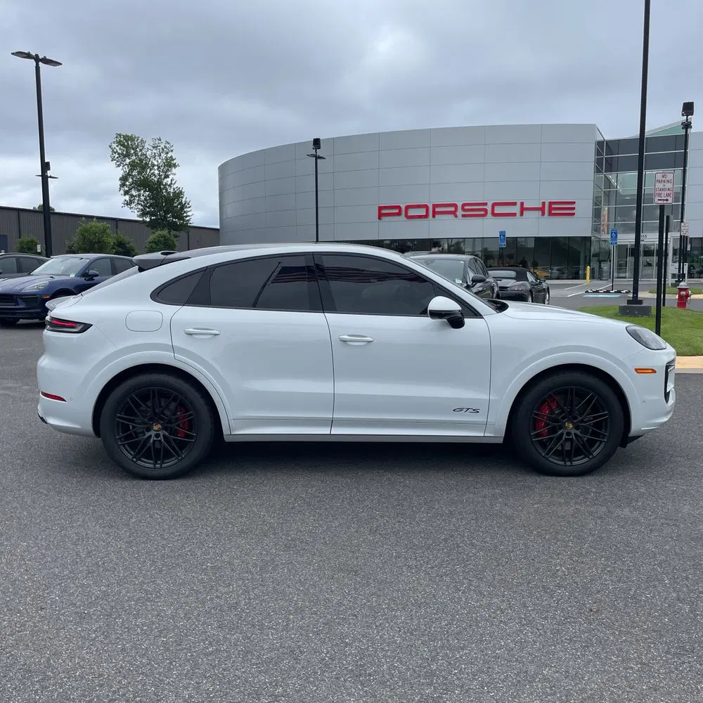 2025 Porsche Cayenne GTS