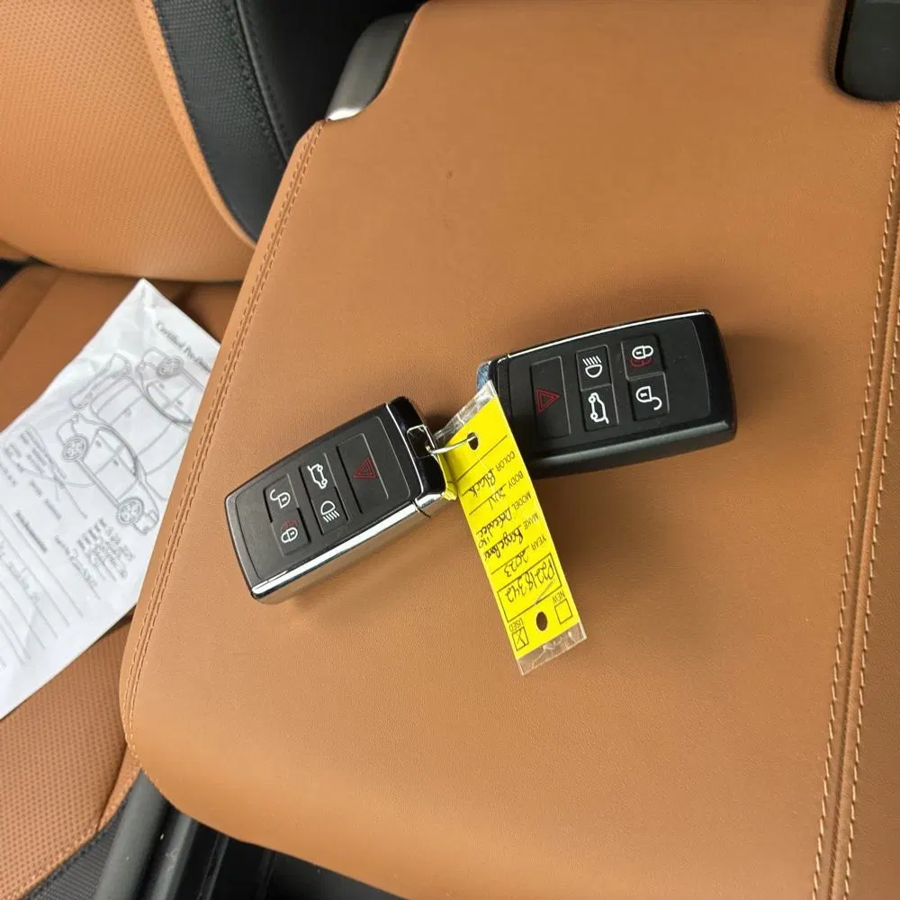2023 Land Rover Defender 130 X-Dynamic SE