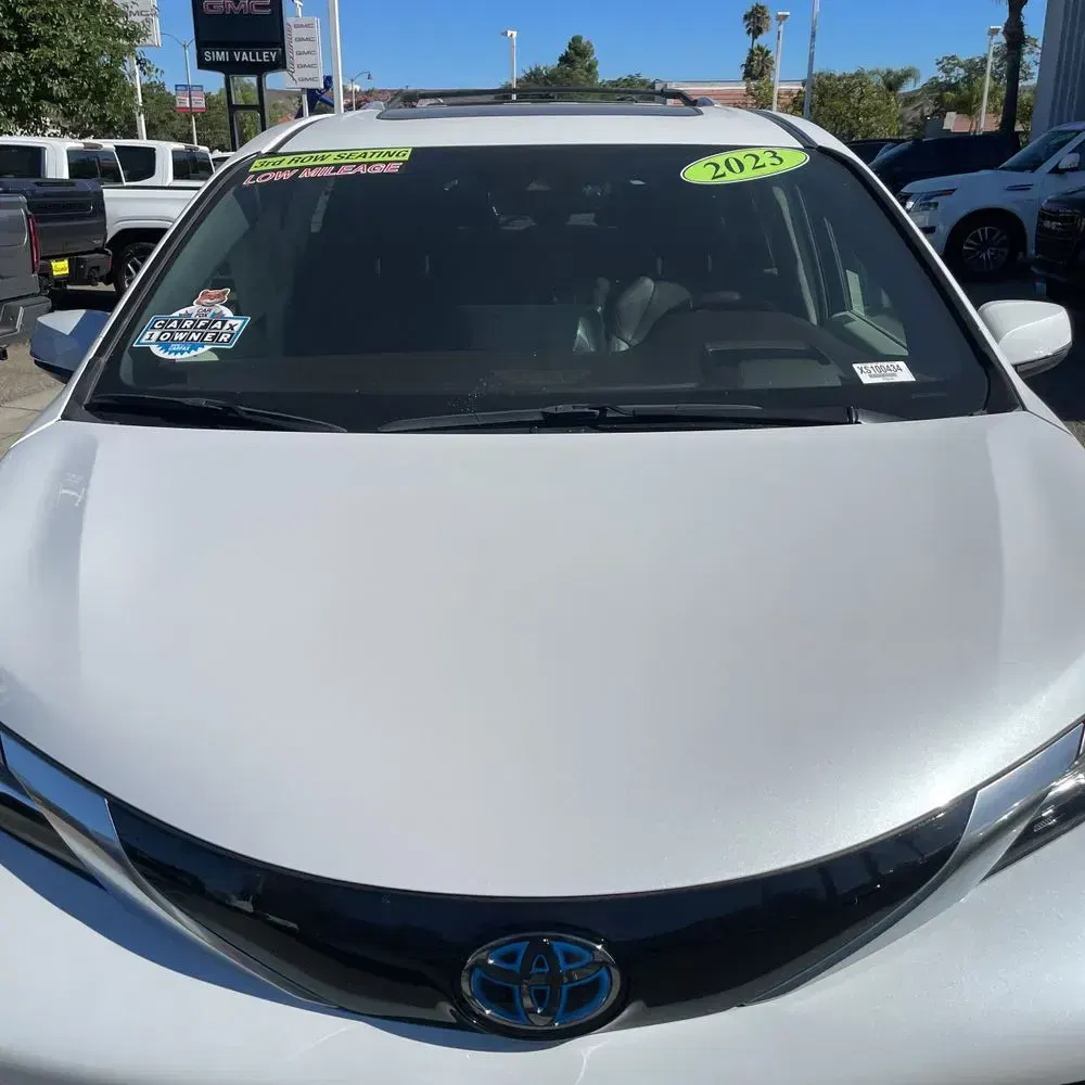 2023 Toyota Sienna Platinum 7-Passenger
