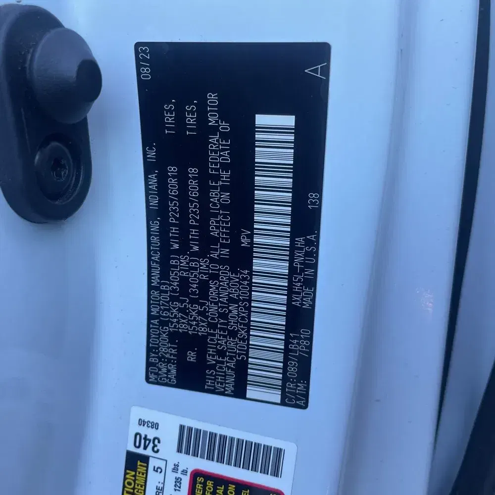 2023 Toyota Sienna Platinum 7-Passenger