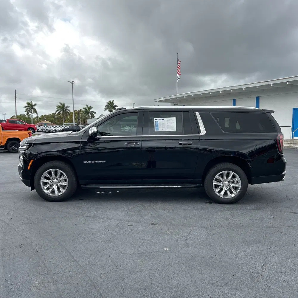 2025 Chevrolet Suburban Premier