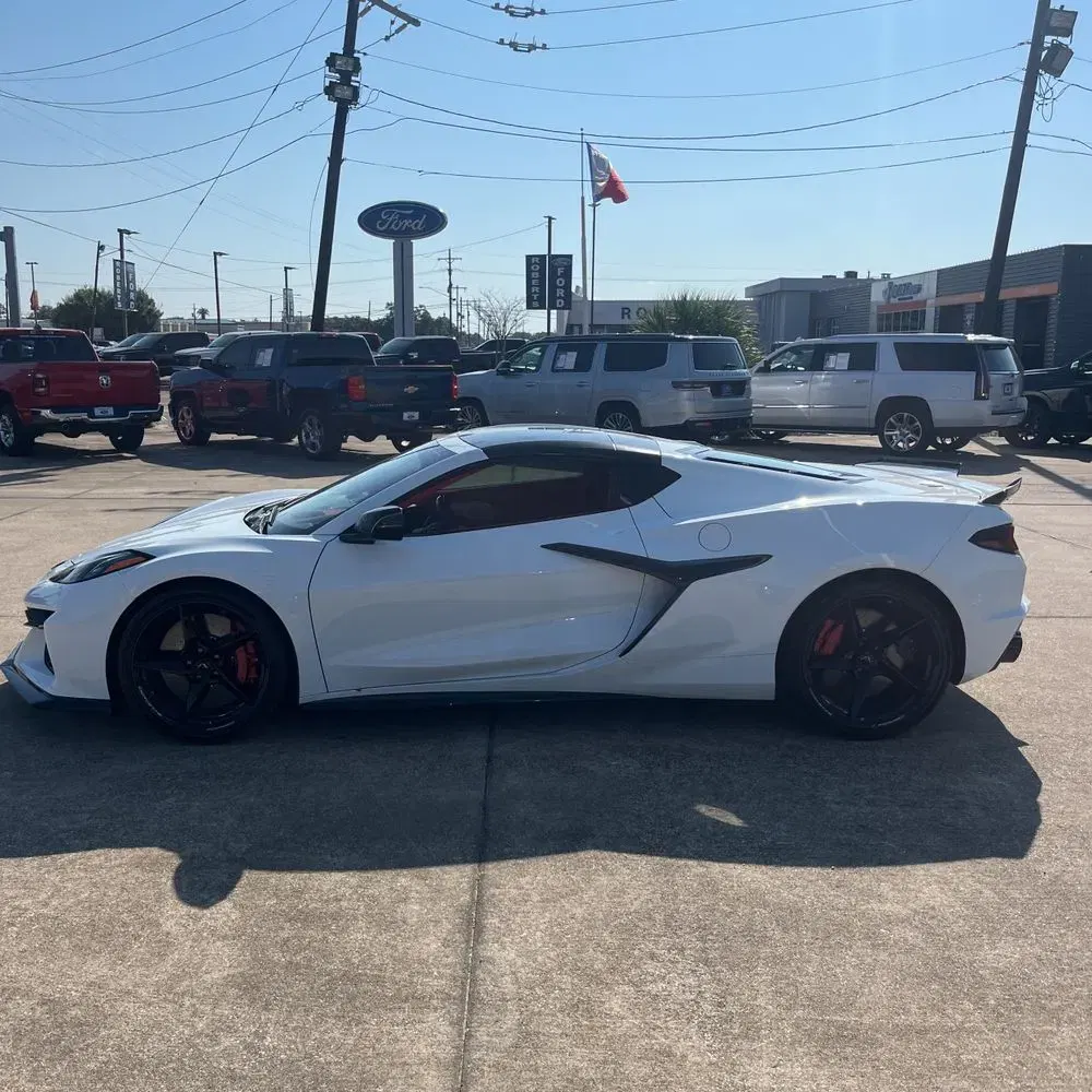 2025 Chevrolet Corvette E-Ray