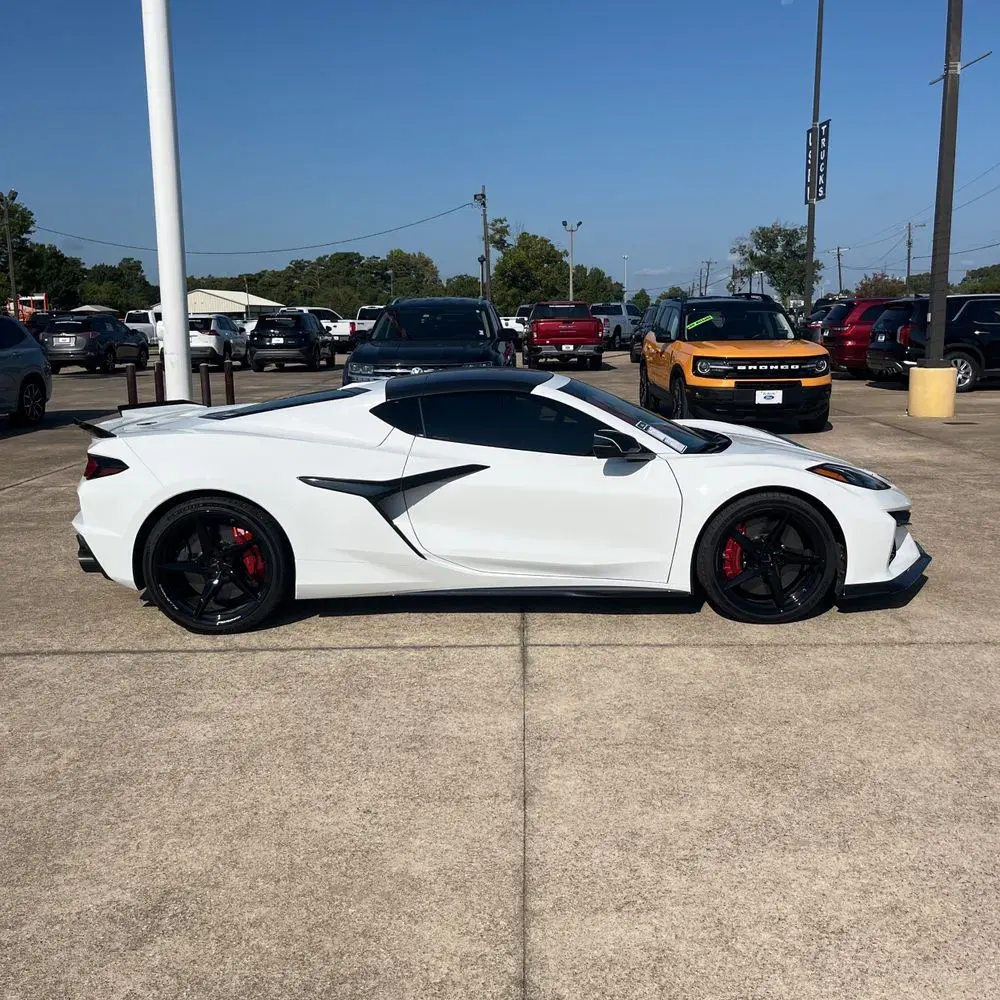 2025 Chevrolet Corvette E-Ray