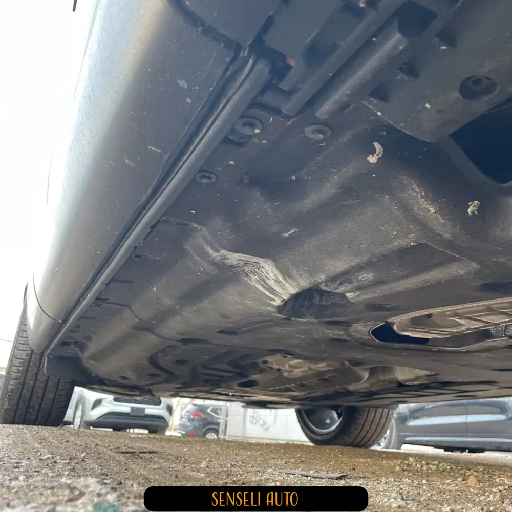 2024 Land Rover Range Rover P400 SE LWB