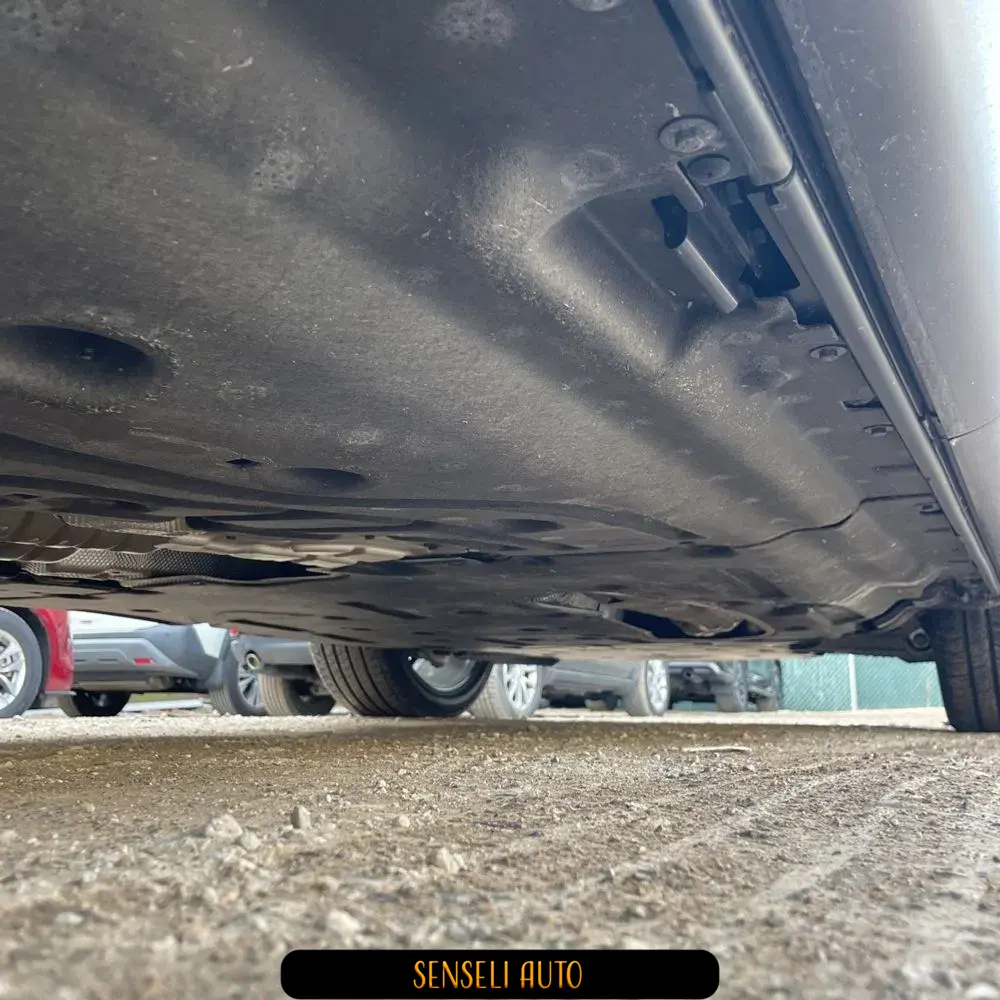 2024 Land Rover Range Rover P400 SE LWB