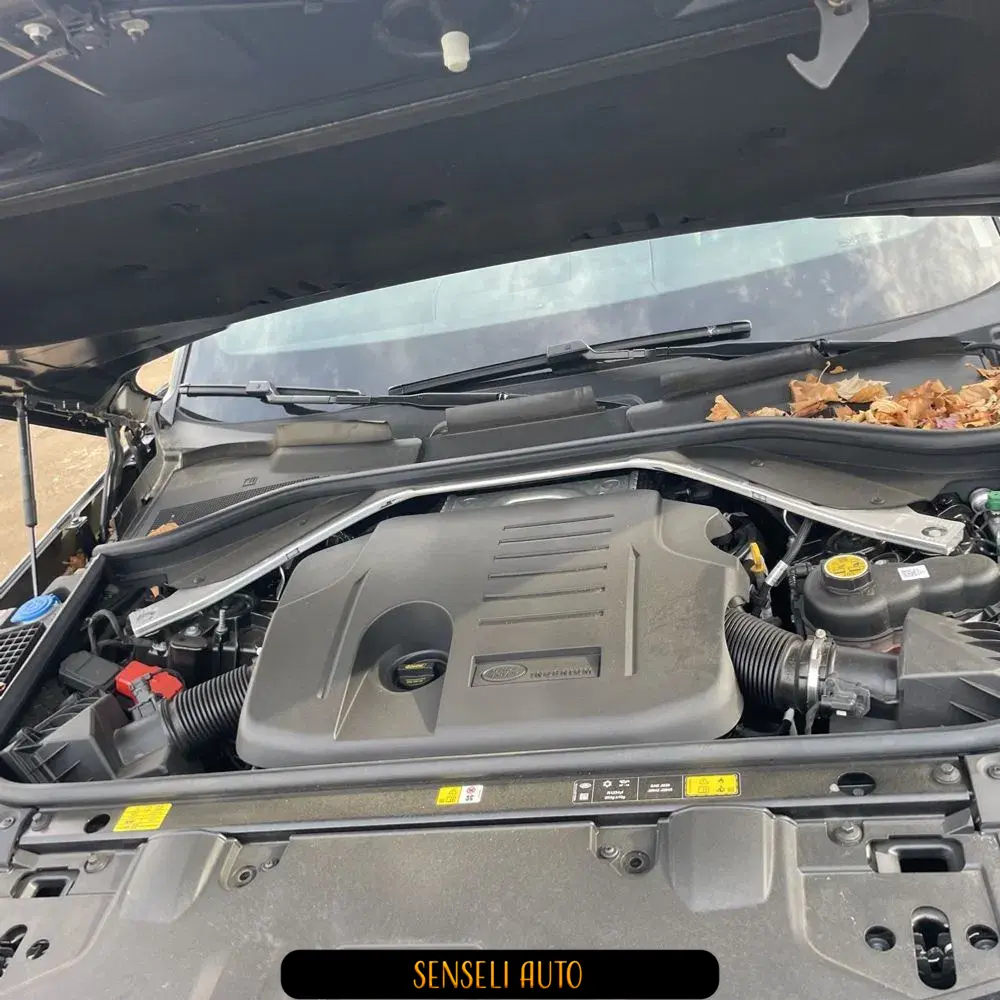 2024 Land Rover Range Rover P400 SE LWB