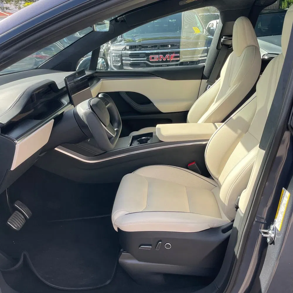2023 Tesla Model X Plaid