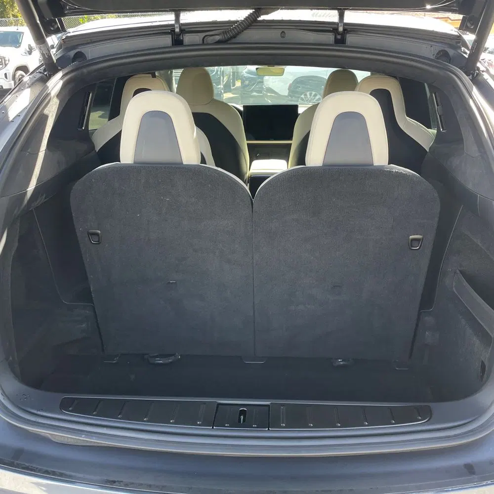 2023 Tesla Model X Plaid