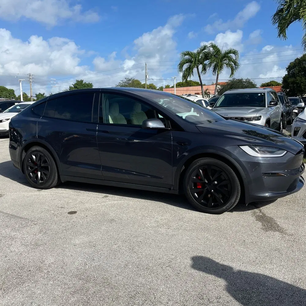 2023 Tesla Model X Plaid