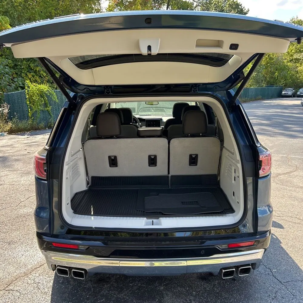 2024 GMC Acadia Denali