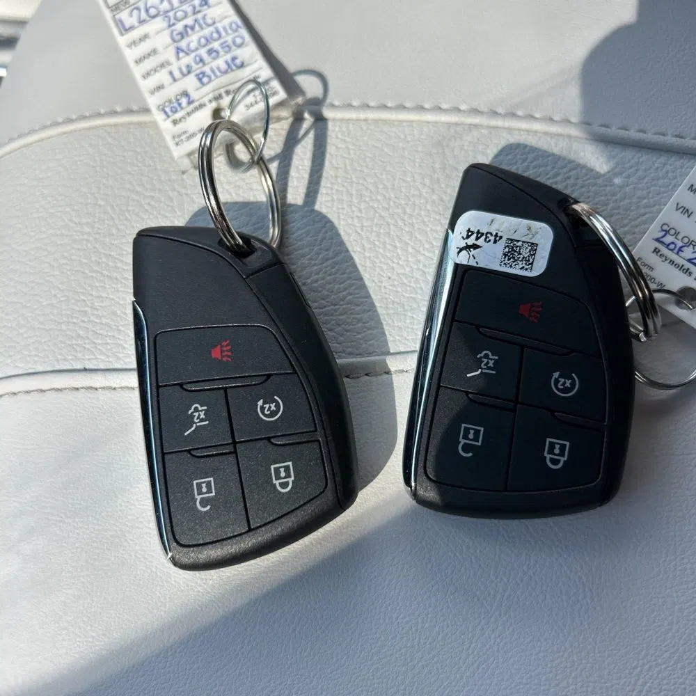 2024 GMC Acadia Denali