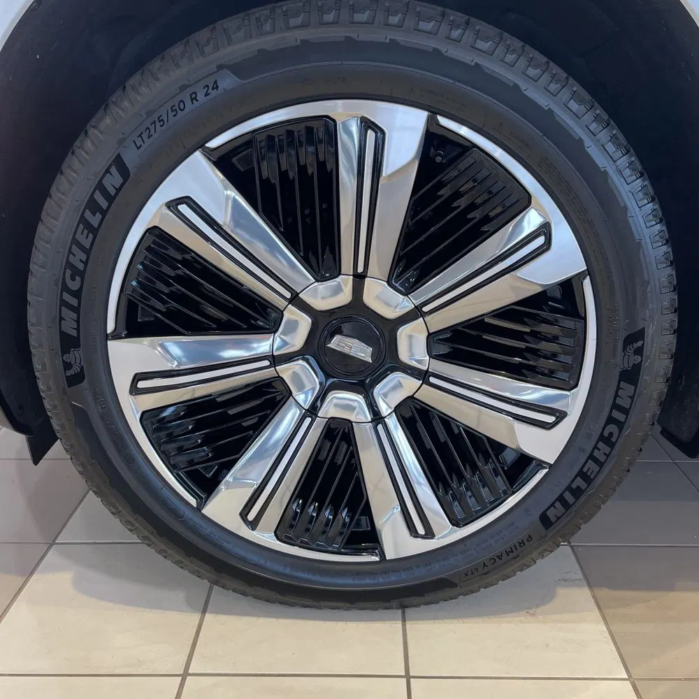 2025 Cadillac Escalade IQ Luxury 2