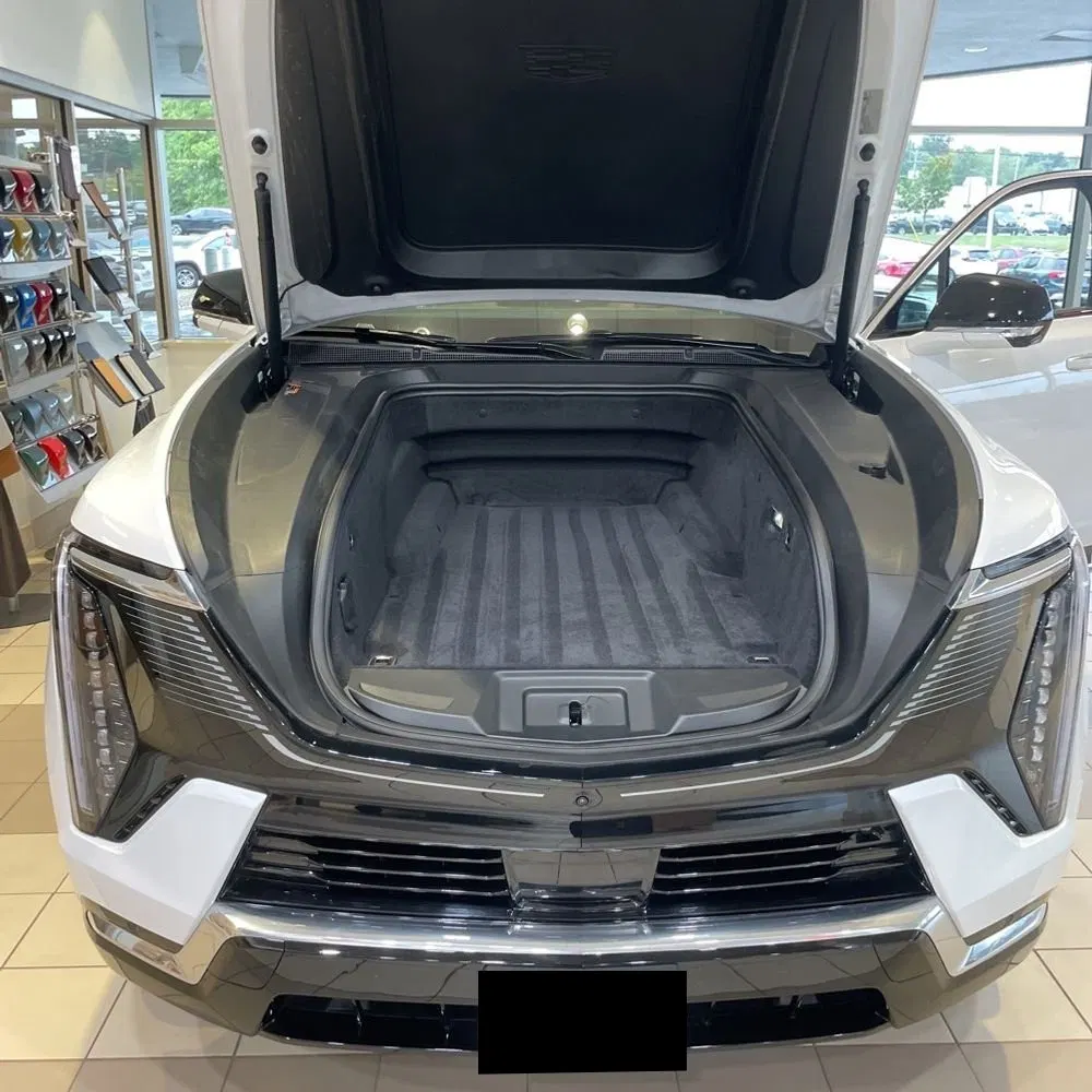 2025 Cadillac Escalade IQ Luxury 2