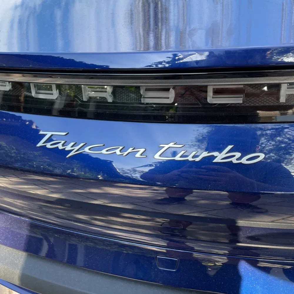 2022 Porsche Taycan Turbo