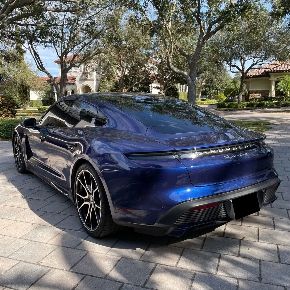 2022 Porsche Taycan Turbo