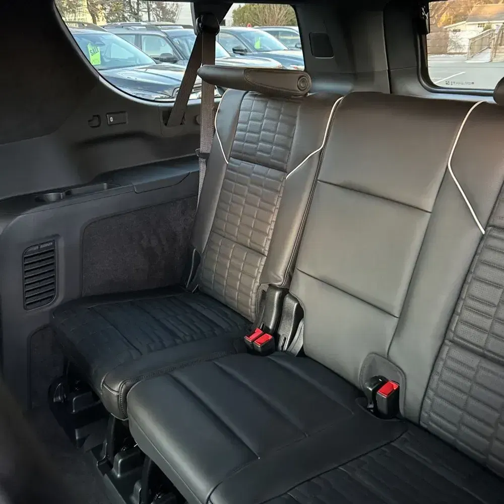 2024 Cadillac Escalade-V ESV Base