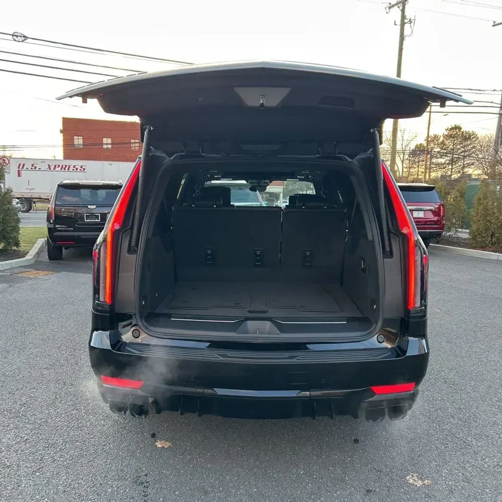 2024 Cadillac Escalade-V ESV Base