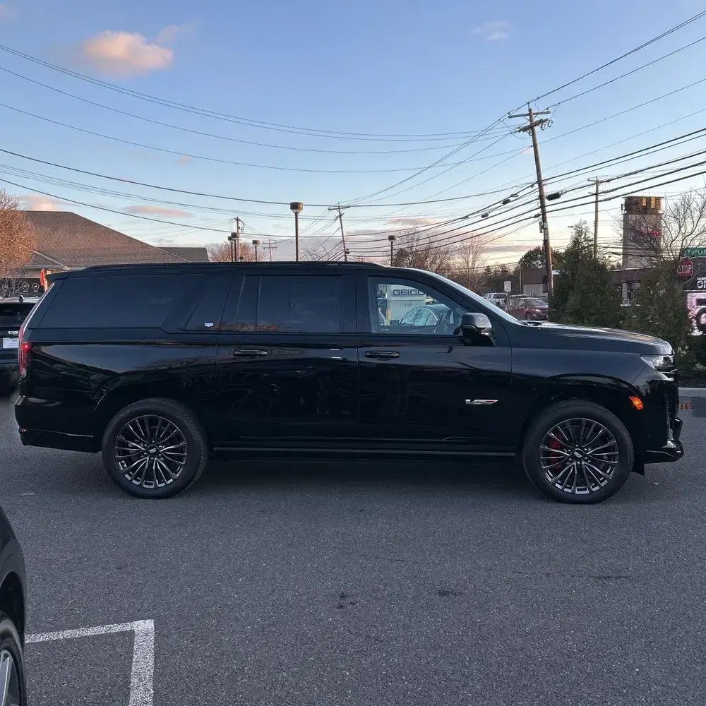 2024 Cadillac Escalade-V ESV Base