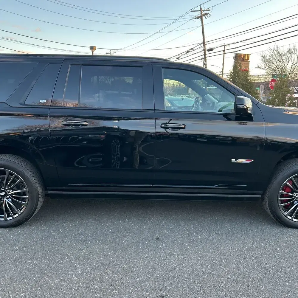 2024 Cadillac Escalade-V ESV Base