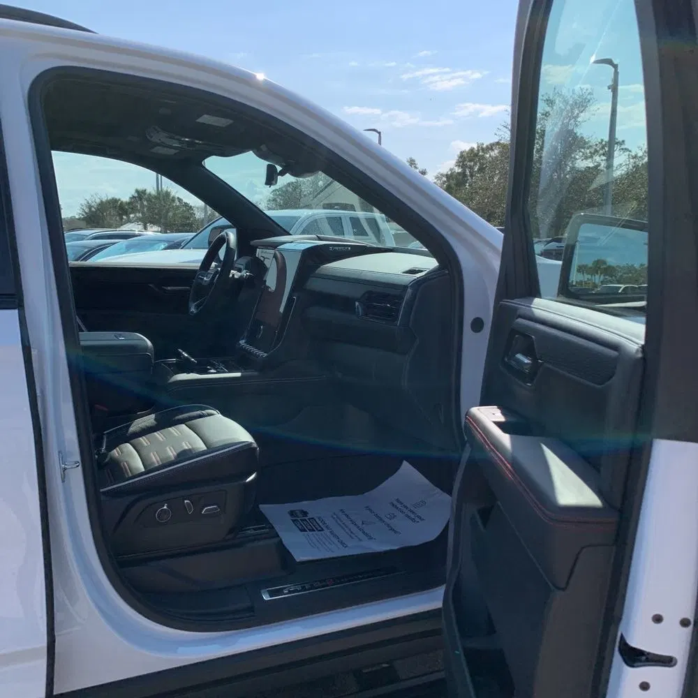2025 GMC Yukon XL AT4 Ultimate