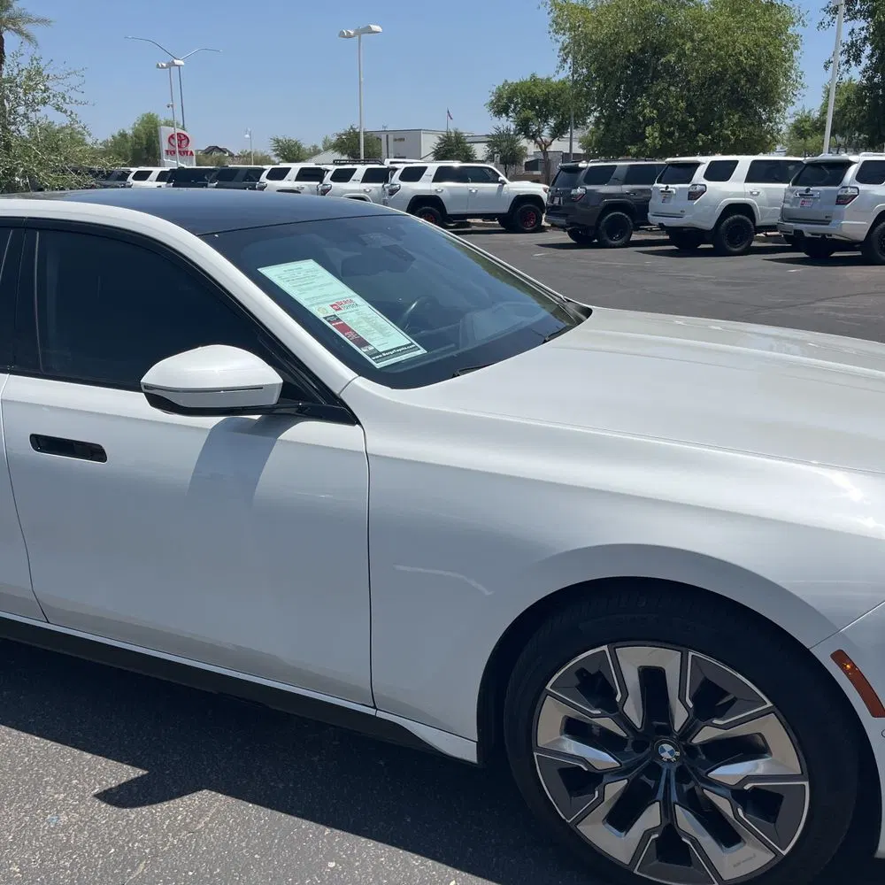 2023 BMW 7-Series 740i