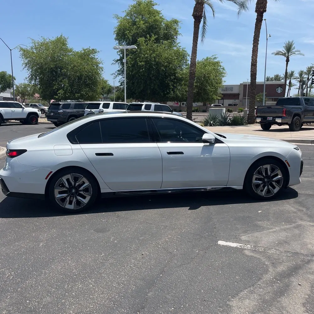 2023 BMW 7-Series 740i