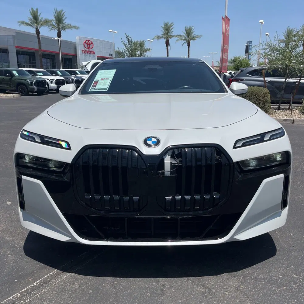 2023 BMW 7-Series 740i