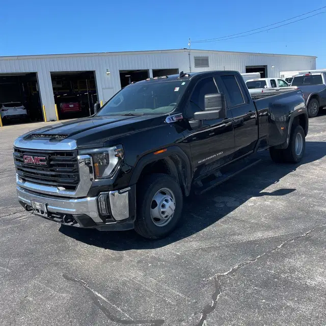 2024 GMC Sierra 3500HD Pro