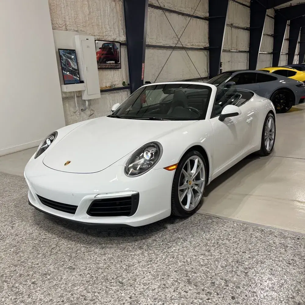 2018 Porsche 911 Carrera