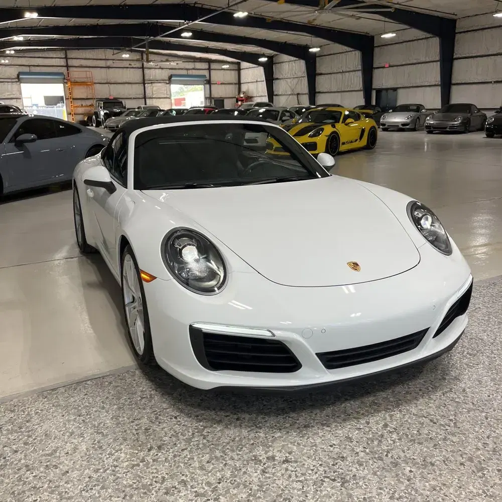 2018 Porsche 911 Carrera