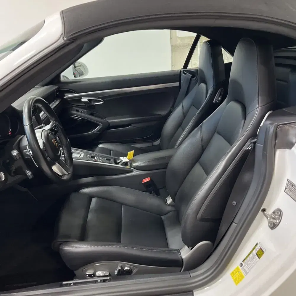 2018 Porsche 911 Carrera
