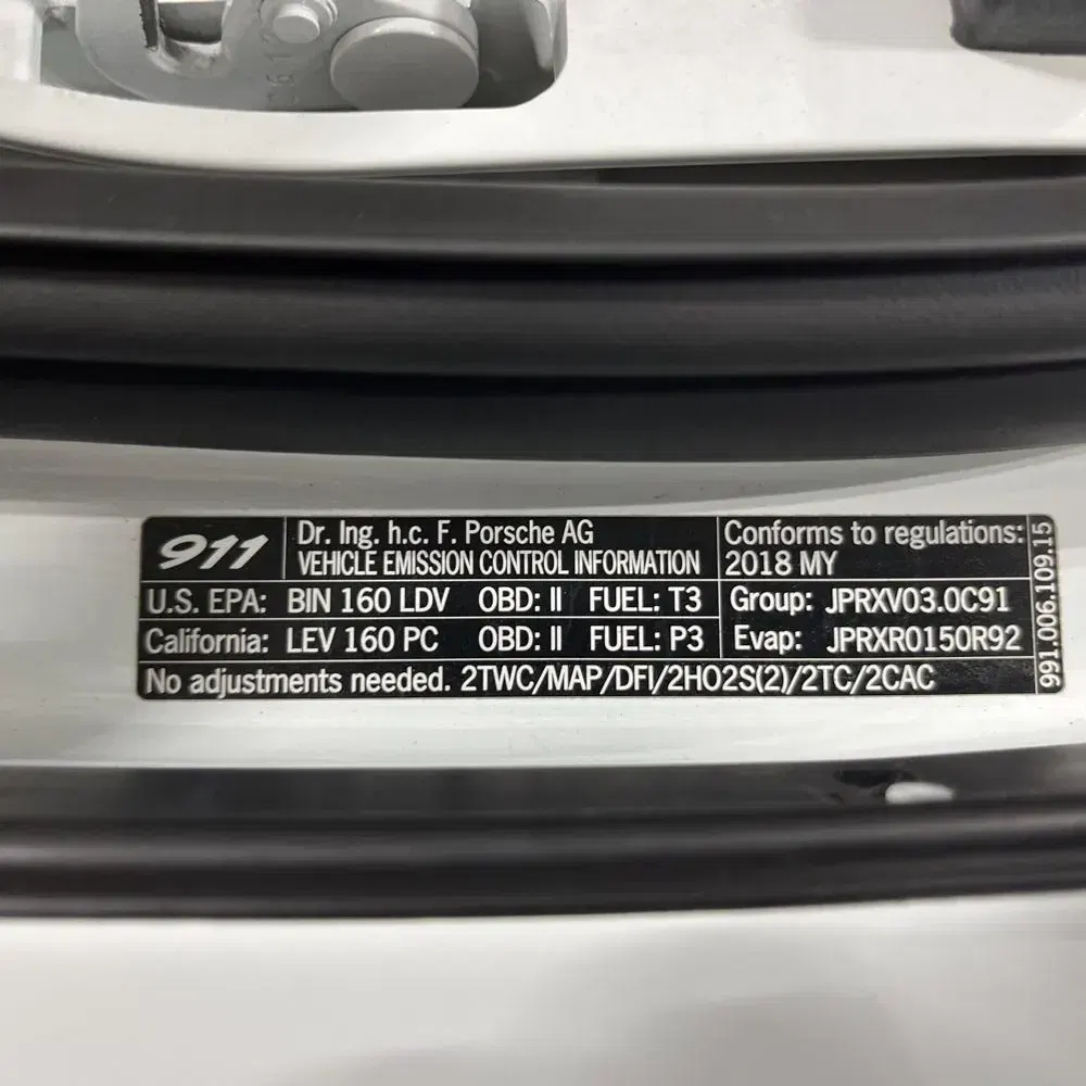 2018 Porsche 911 Carrera
