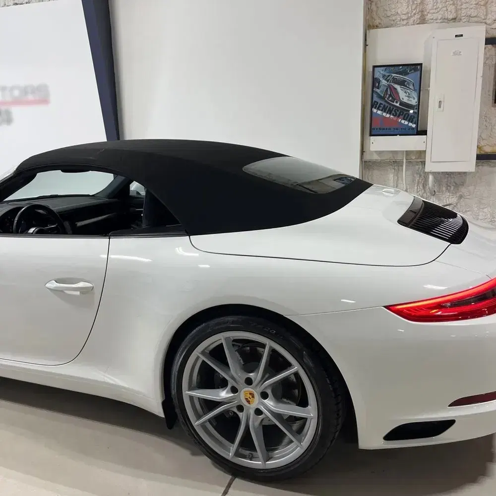2018 Porsche 911 Carrera