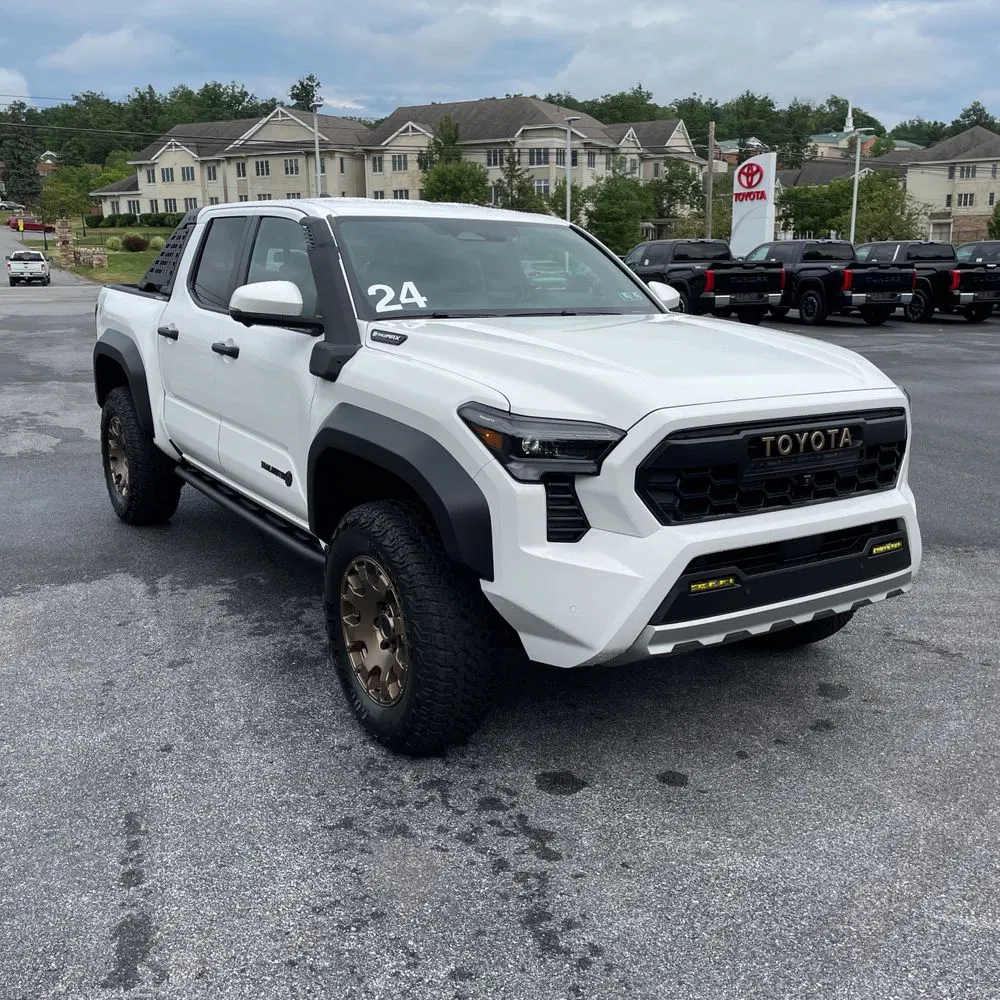 2024 Toyota Tacoma Trailhunter HV