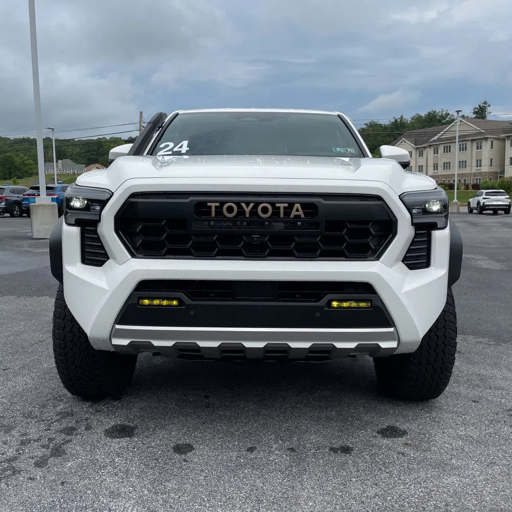 2024 Toyota Tacoma Trailhunter HV