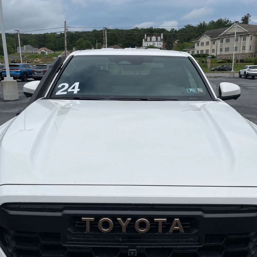 2024 Toyota Tacoma Trailhunter HV