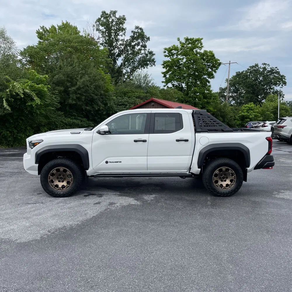 2024 Toyota Tacoma Trailhunter HV