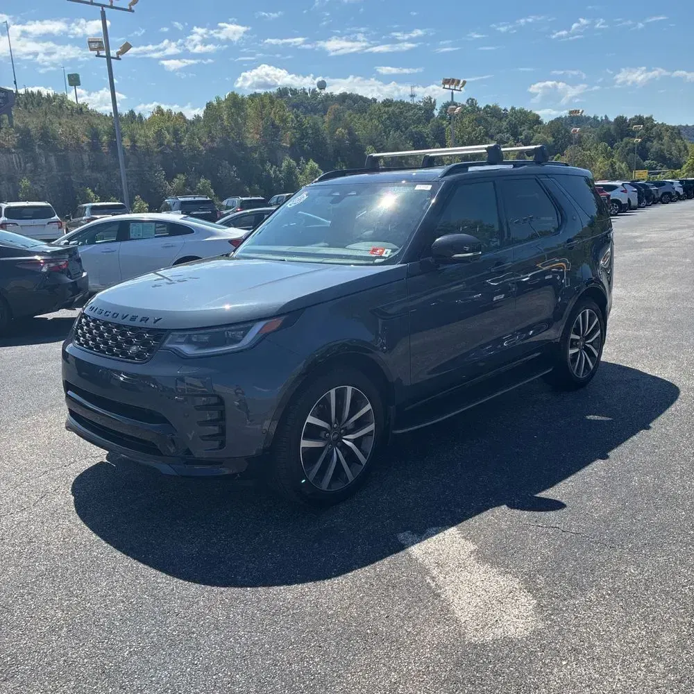 2024 Land Rover Discovery Dynamic SE P300